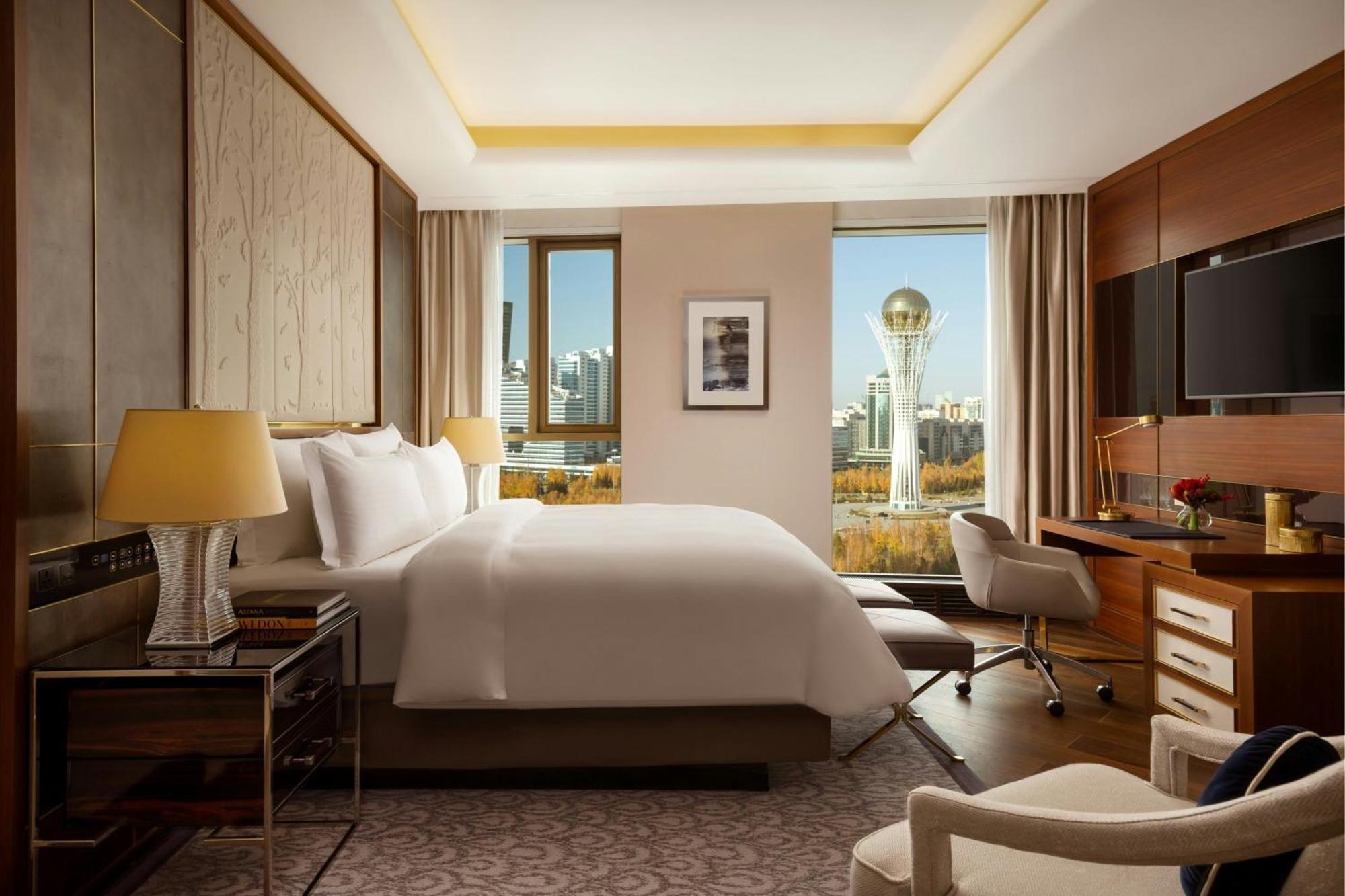 The Ritz-carlton, Отель 5*